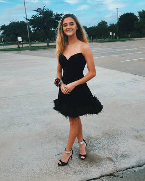 Lizzy Greene nude 8