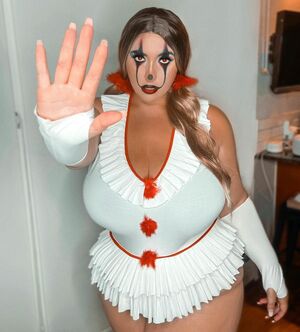 Lizzybbeauty nude 8