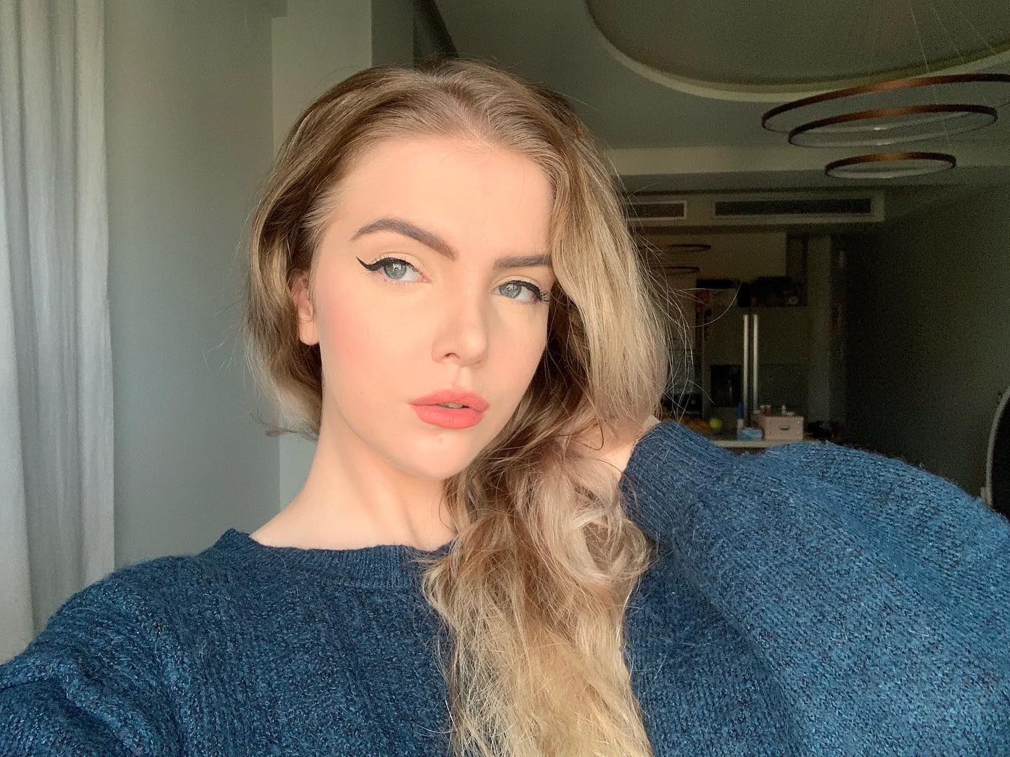 Loeya nude 10
