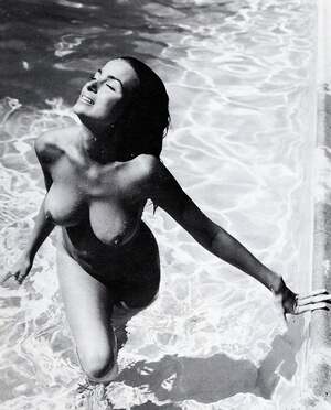 Lois Mitchell nude 4