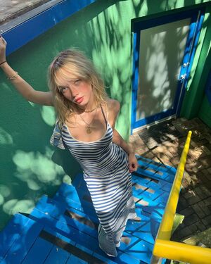 Lola Clark nude 9