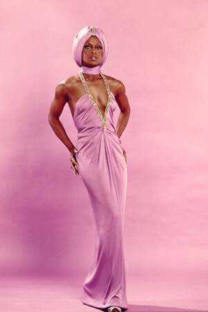 Lola Falana nude 1