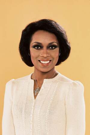 Lola Falana nude 5