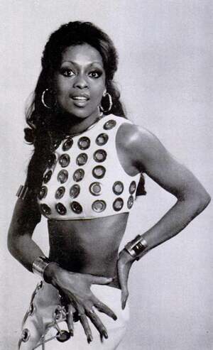 Lola Falana nude 6