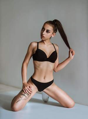Lola Heart nude 2