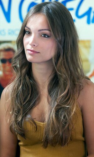 Lola Le Lann nude 7