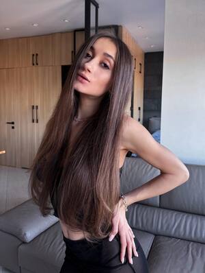 Lolly Love nude 2