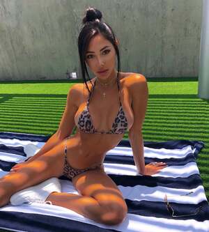 London Goheen nude 6