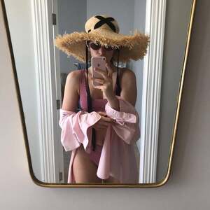 Lorde nude 7
