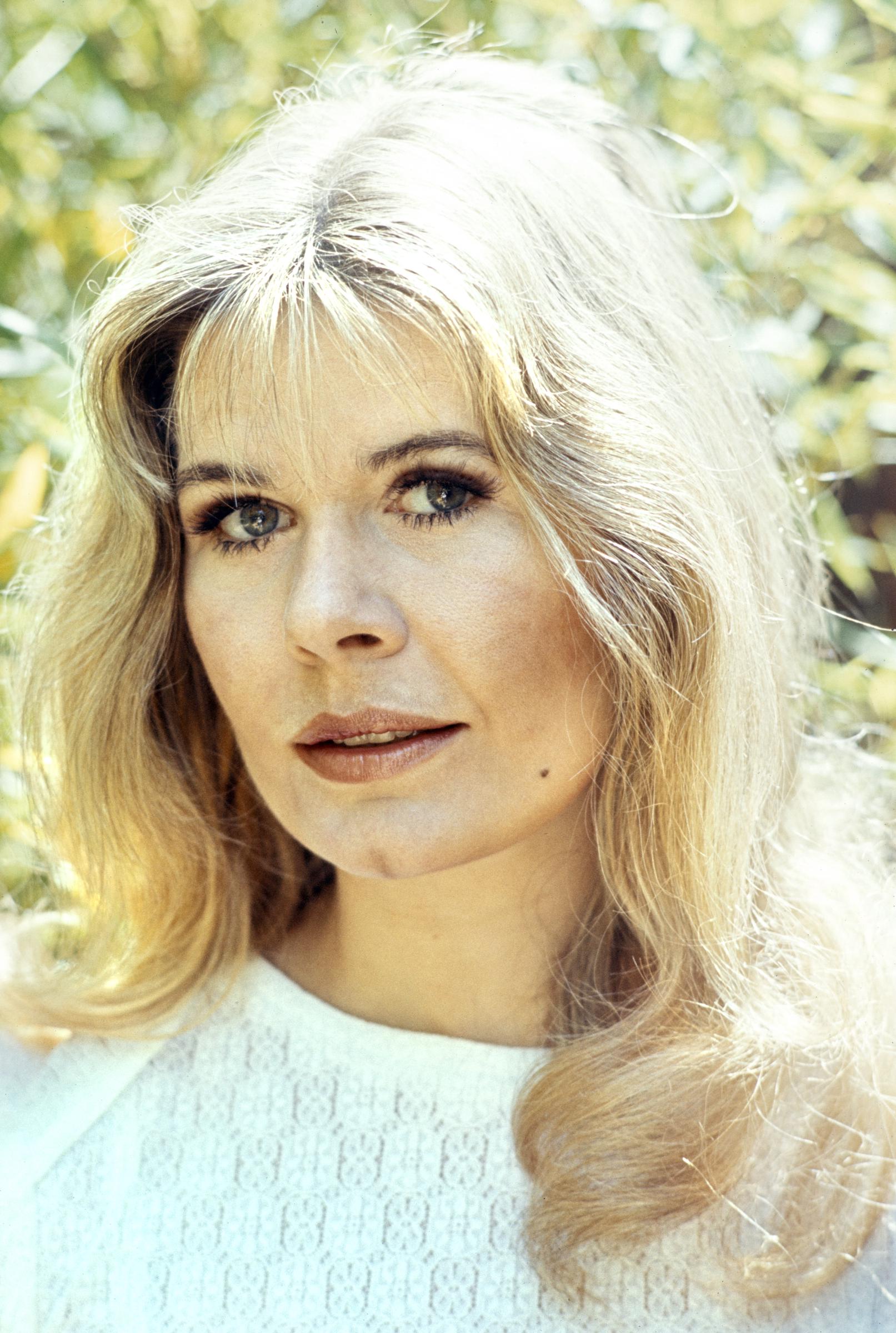 Loretta Swit nude 3