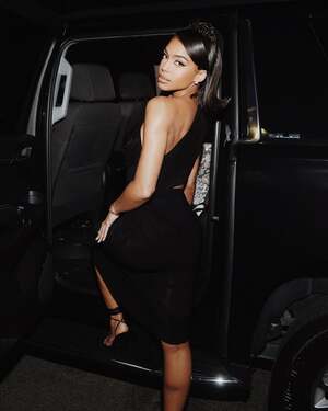 Lori Harvey nude 12