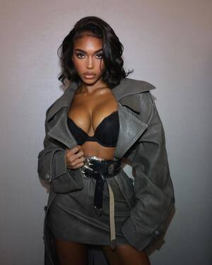 Lori Harvey nude 6