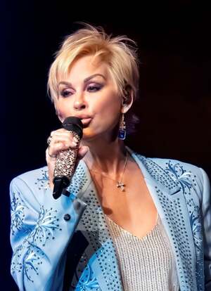 Lorrie Morgan nude 7