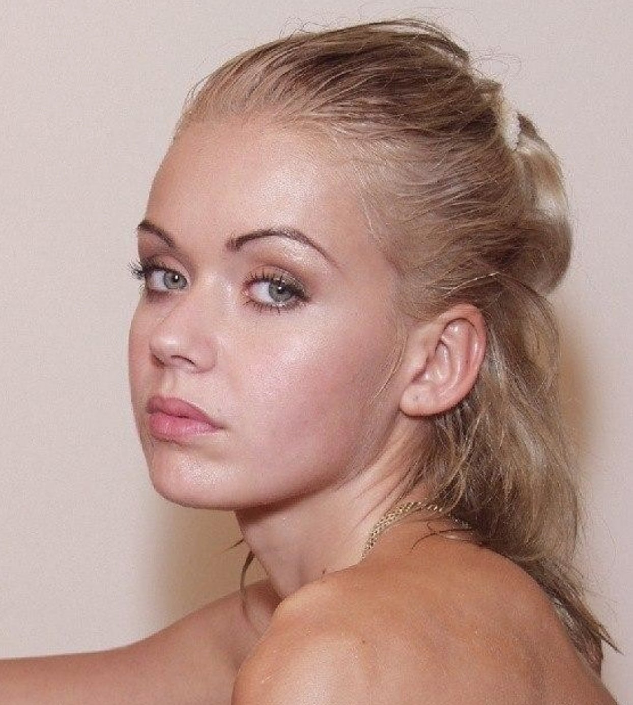 Lotti E. Gunhart nude 9