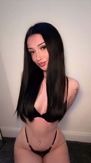 Lottie Elizabeth nude 2