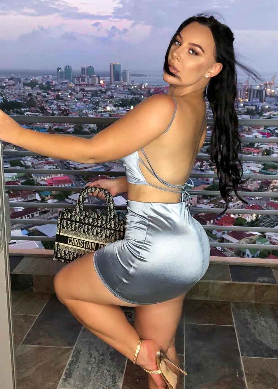 Louise Ella nude 12