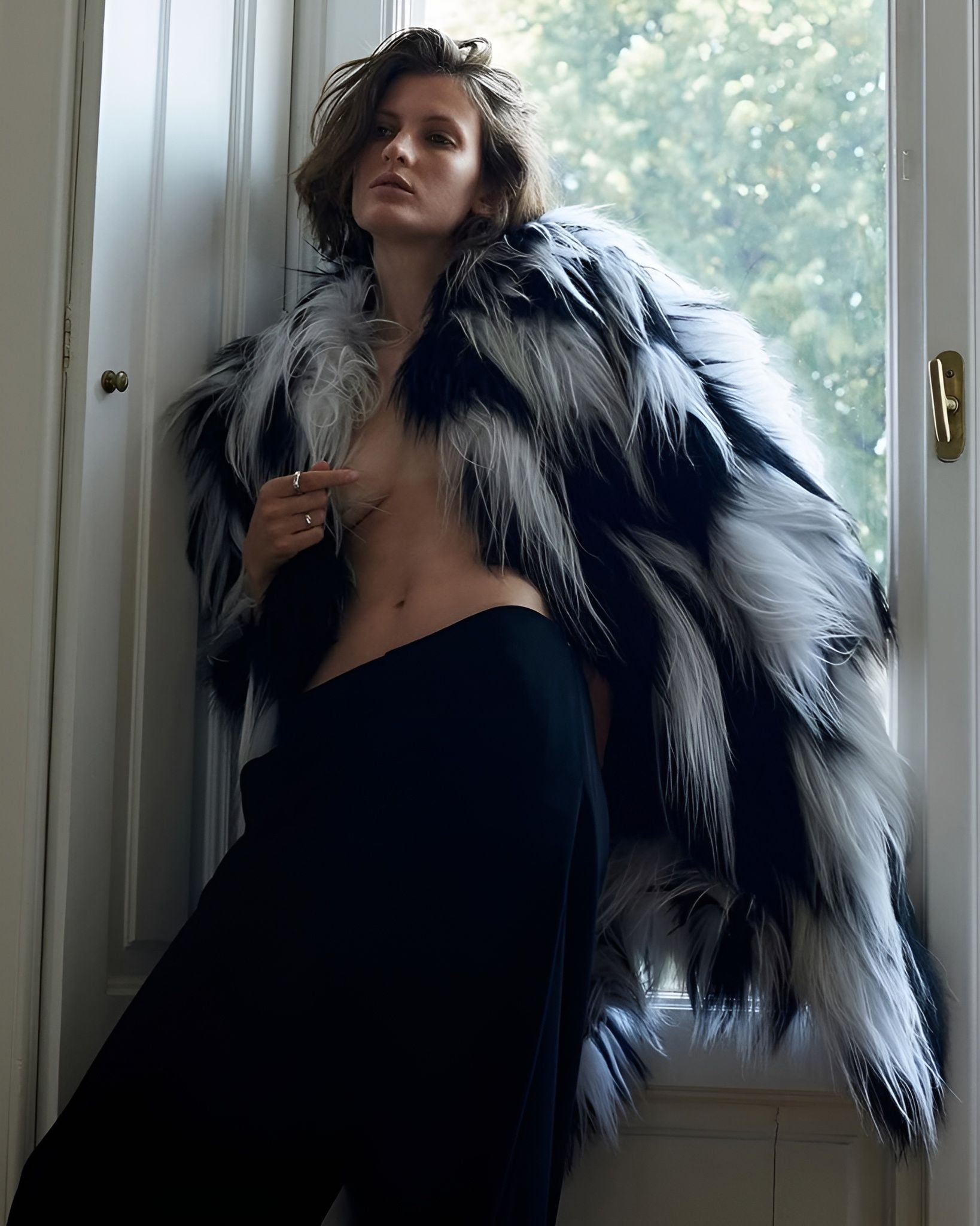 Louise Lefebure nude 4