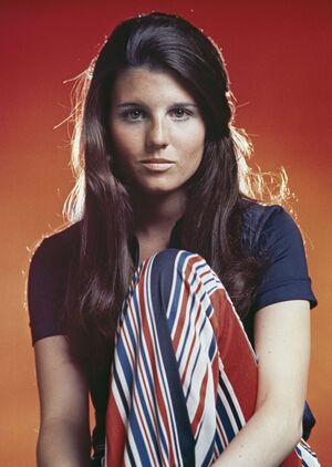 Lucie Arnaz nude 3
