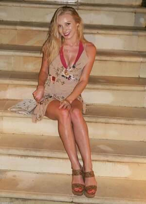 Lucy Bella Earl nude 10