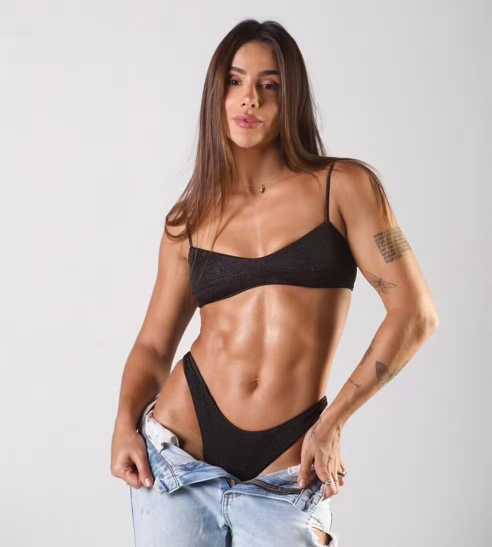 Luiza Caldi nude 10