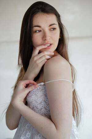 Lukki Lima nude 4