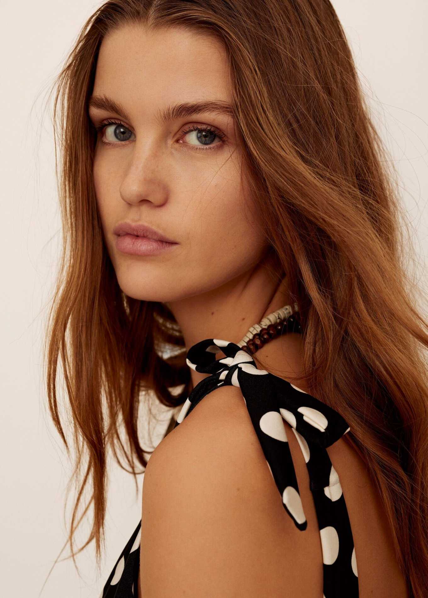 Luna Bijl nude 5