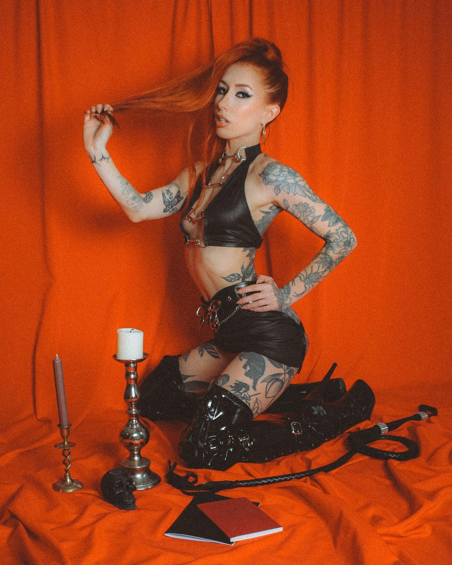 Luna Luck nude 4