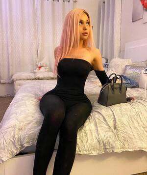 Luna Rose nude 9