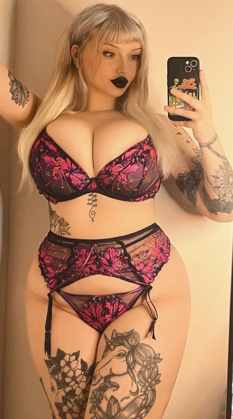 Lydia Fawn nude 4