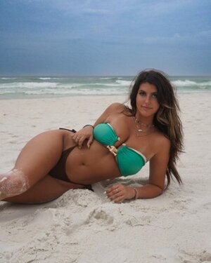 Lydia Hollis nude 6