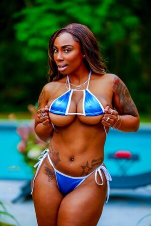 Lyric Sky nude 4