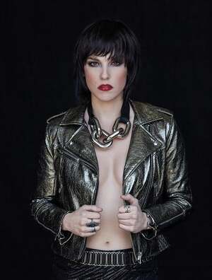 Lzzy Hale nude 5