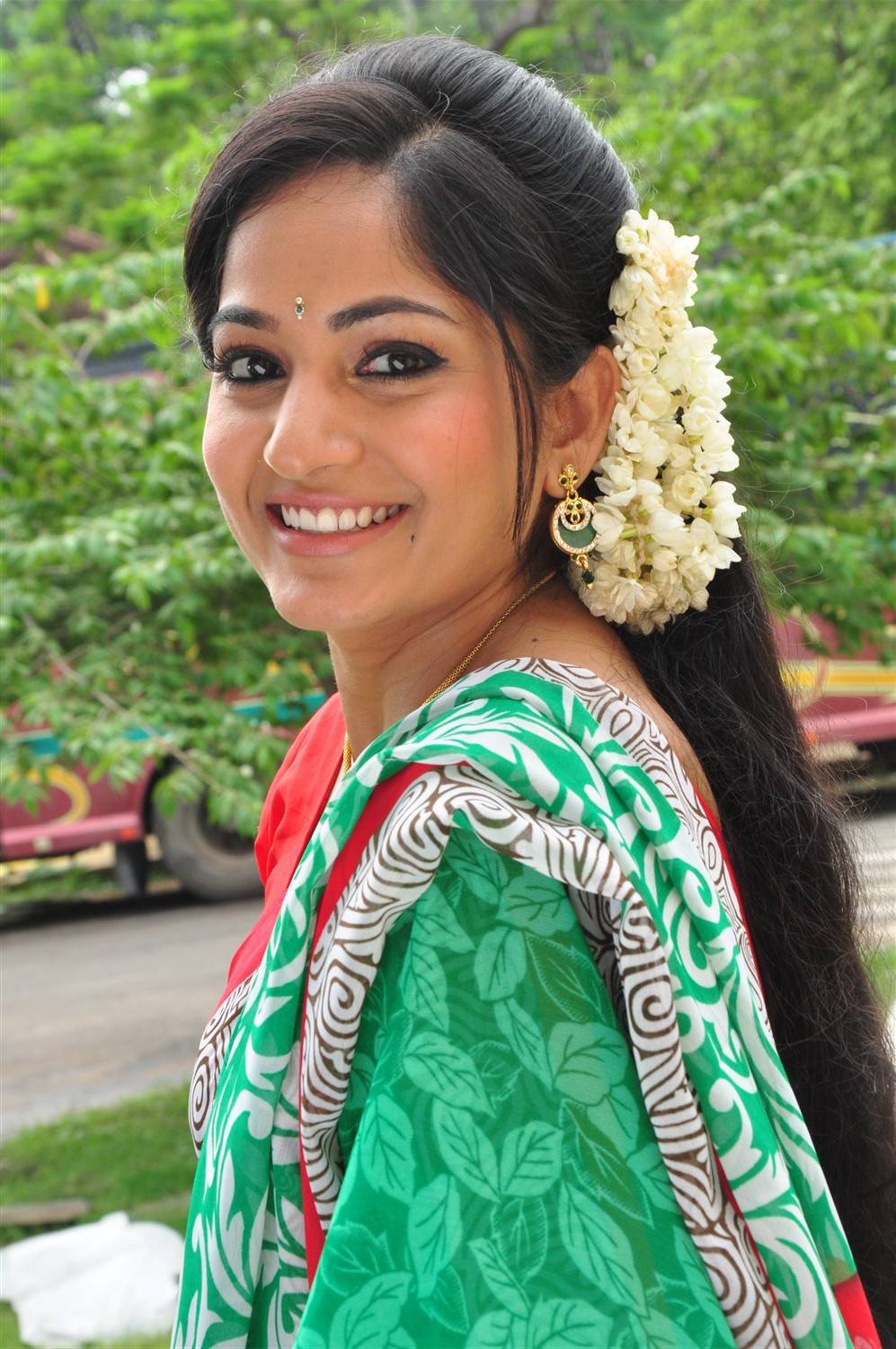 Maadhavi Latha nude 10