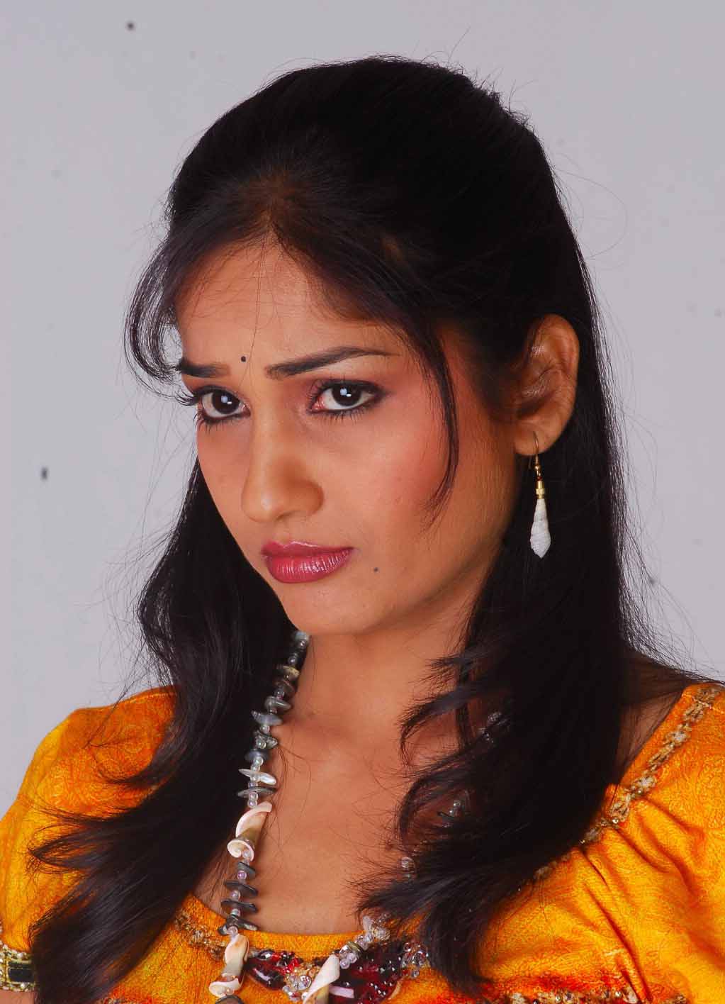 Maadhavi Latha nude 3