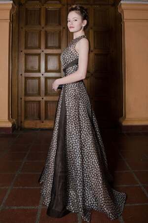 Mackenzie Foy nude 10