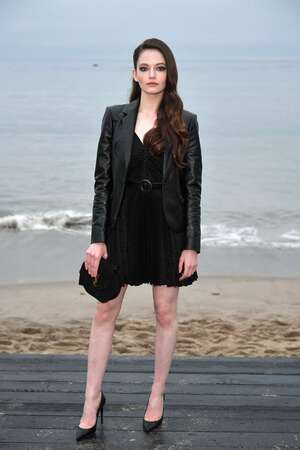 Mackenzie Foy nude 4