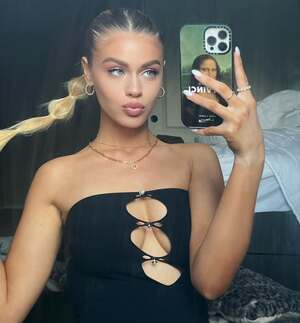 Maddie Dean nude 10
