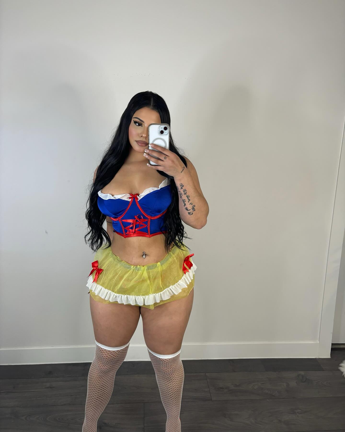 Madian Molina nude 12