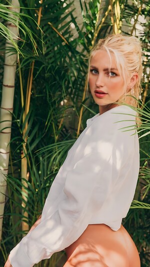 Madison Louch nude 10