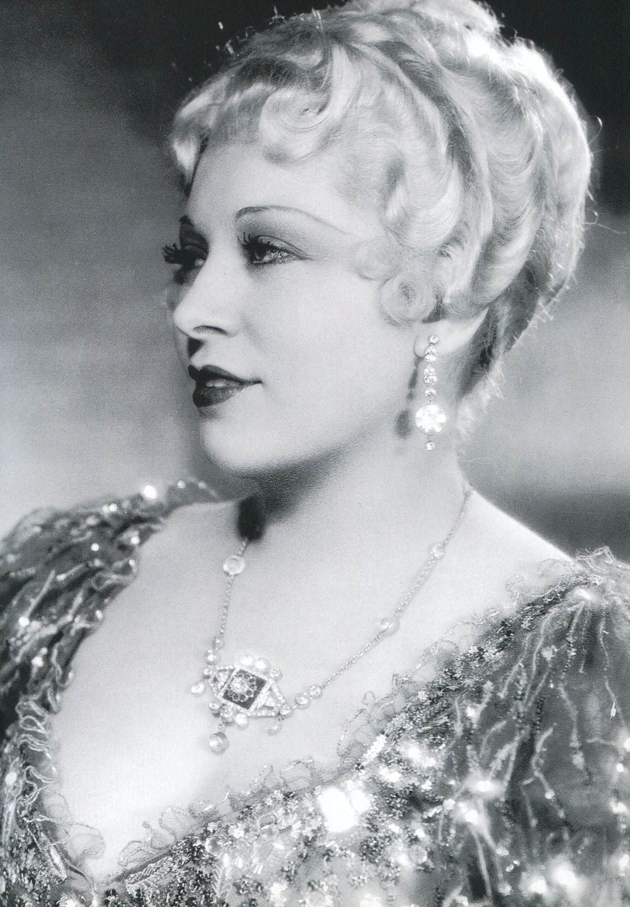 Mae West nude 6