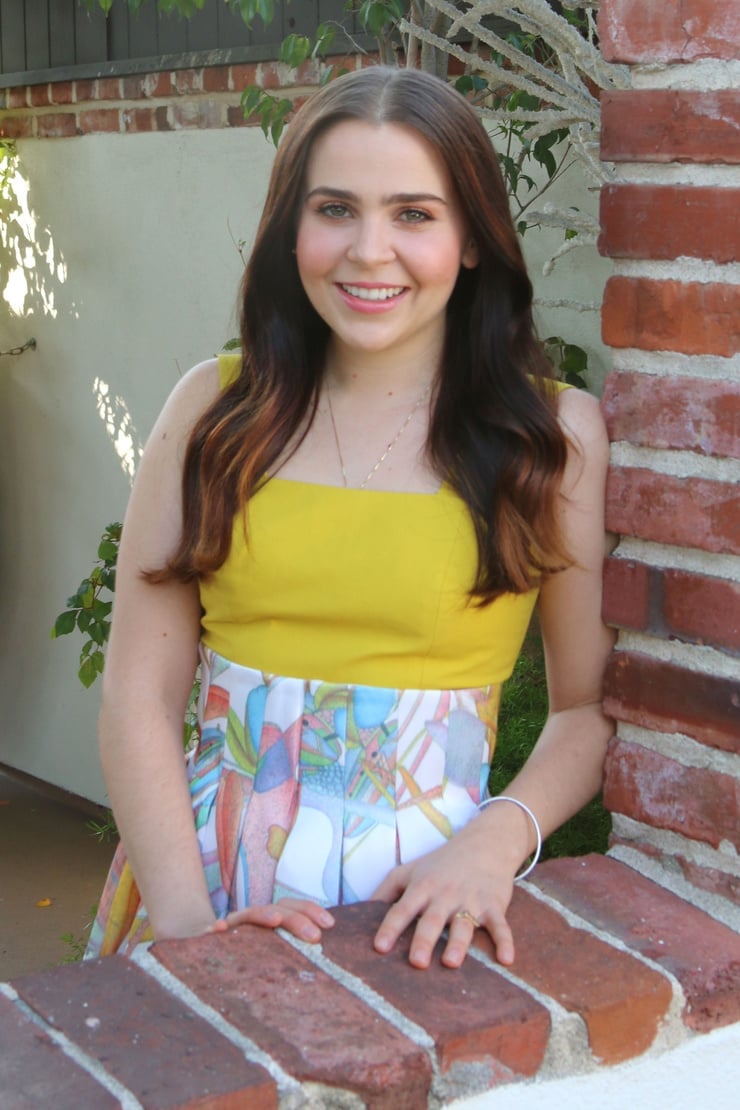 Mae Whitman nude 7