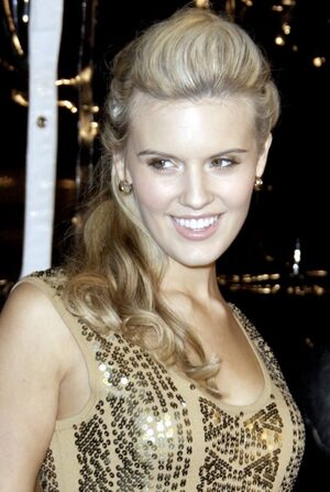 Maggie Grace nude 8