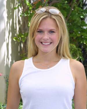Maggie Lawson nude 8