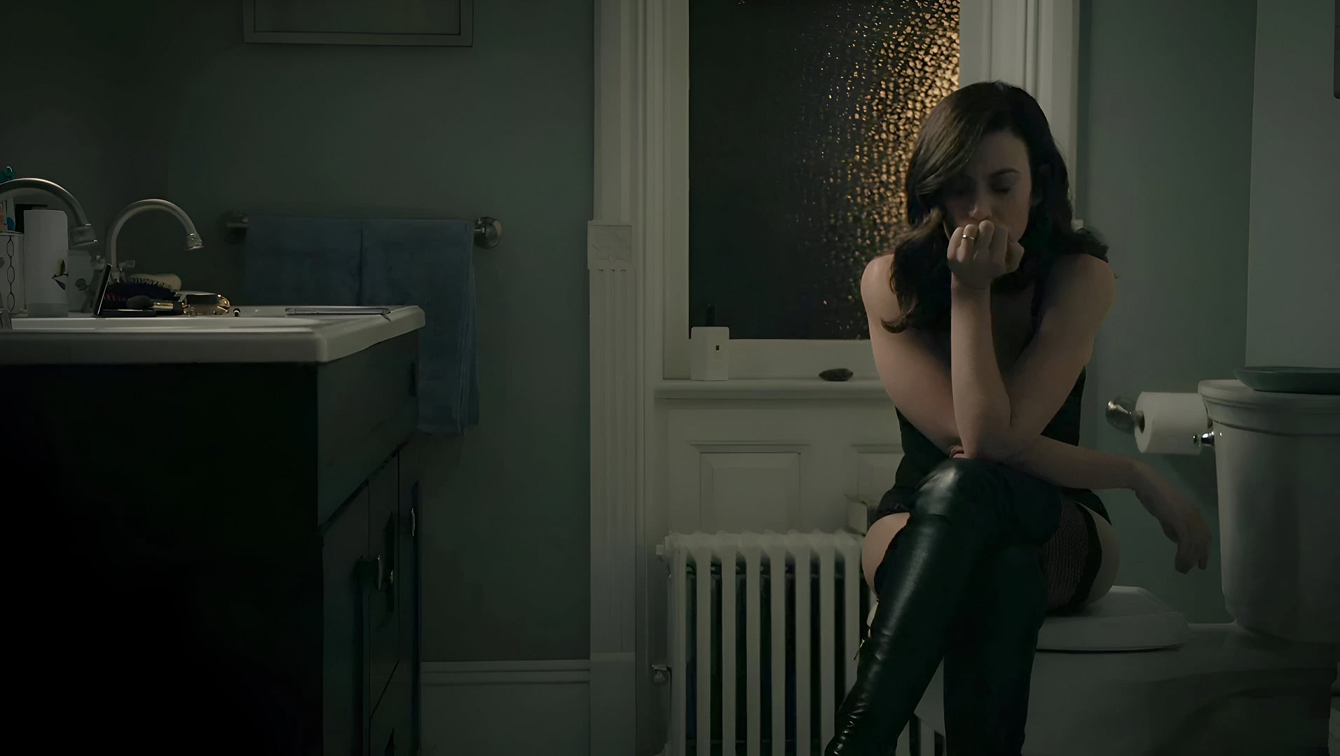 Maggie Siff nude 8