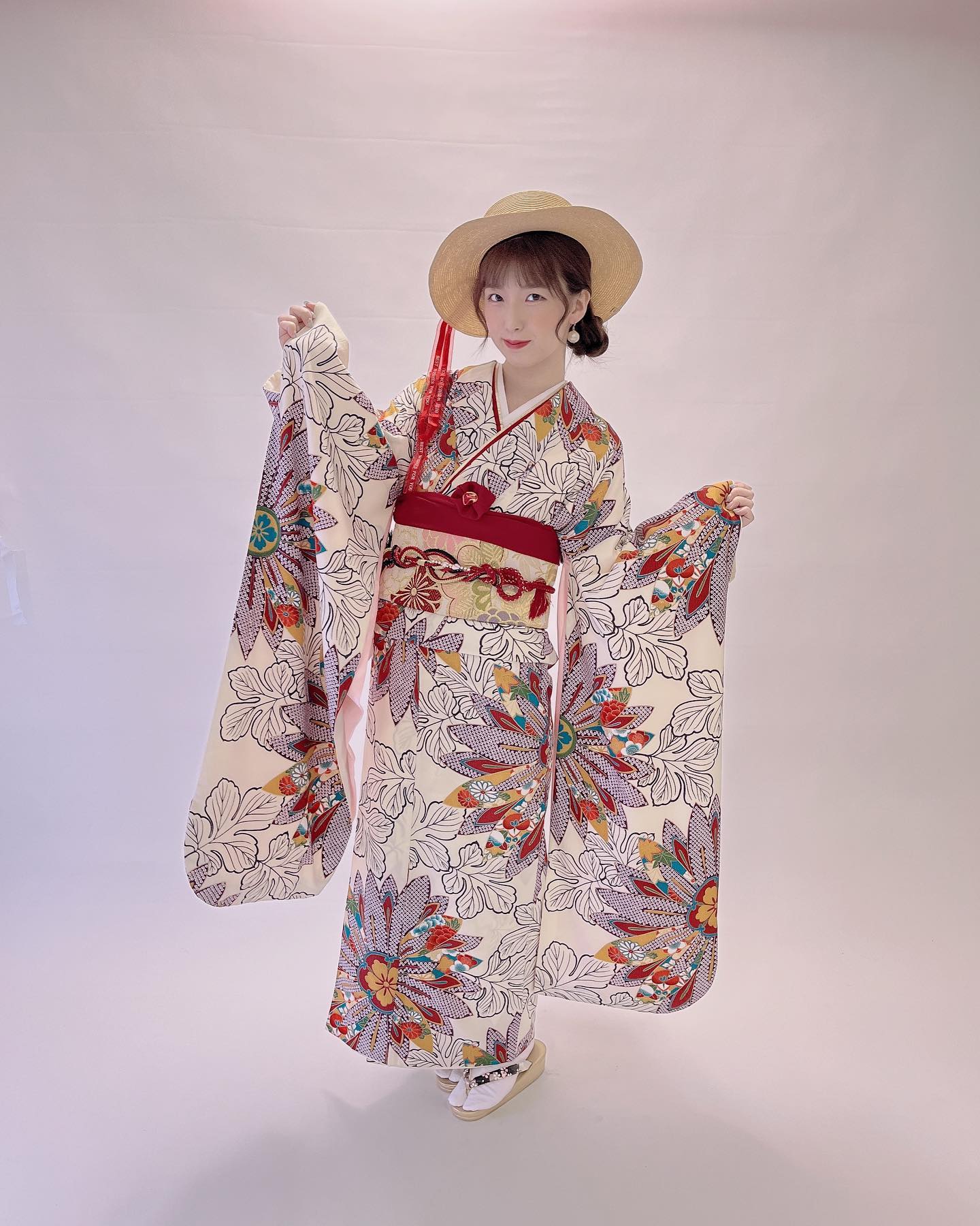 Mai Kagari nude 3