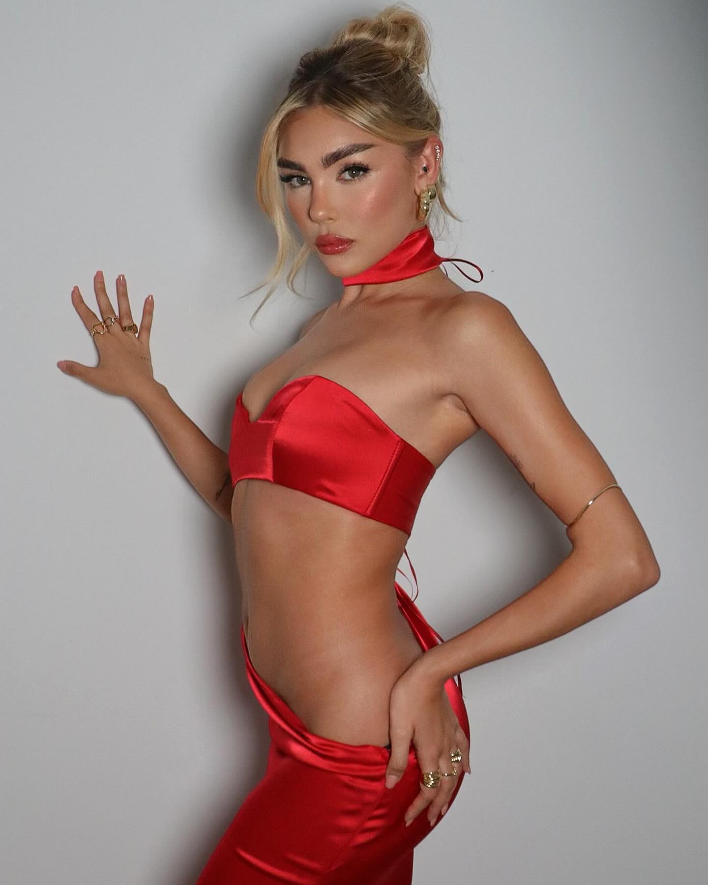 Maja Kravarusic nude 9