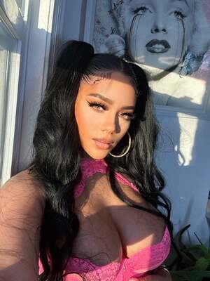 Makeawishstar nude 11