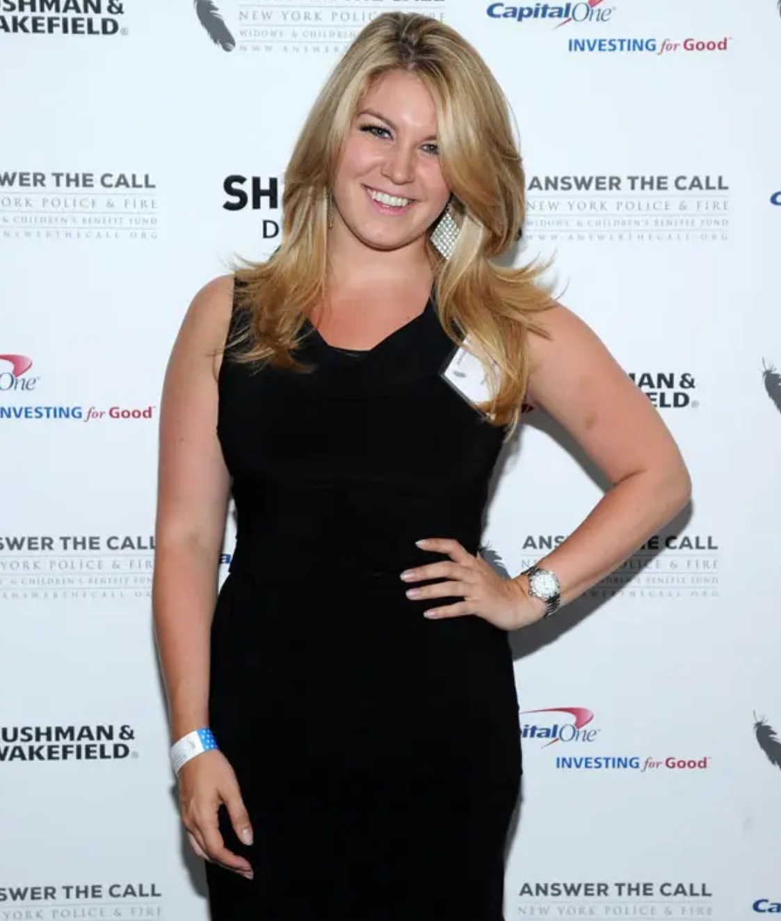 Mallory Hagan nude 3