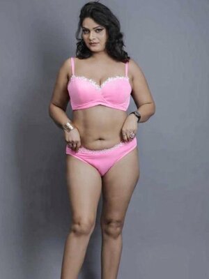 Malvika Tomar nude 9