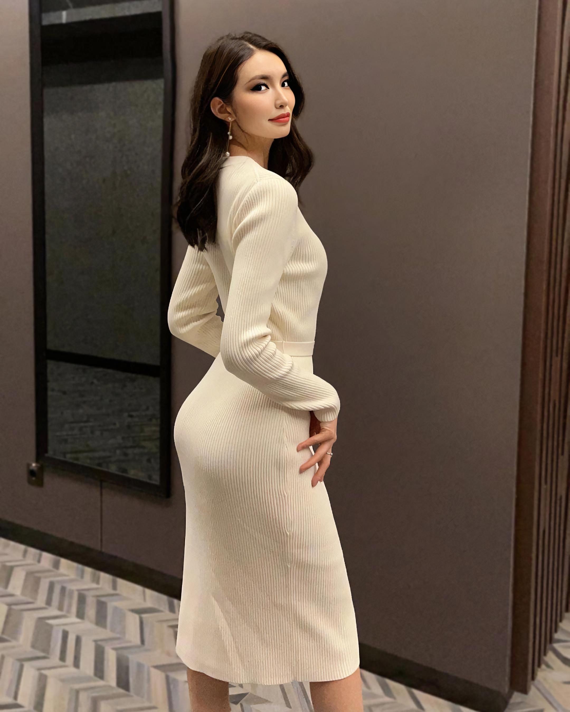 Mandakh Tsevelmaa nude 2